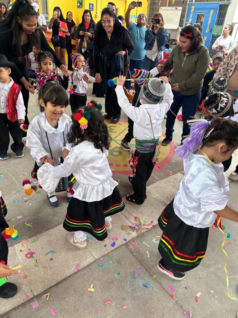 Machac Mara en los jardines infantiles : Trajes típicos y tradiciones ...
